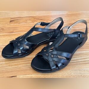 Naturalizer Black Leather Women’s Sandals, Nella Style, Size 7W
